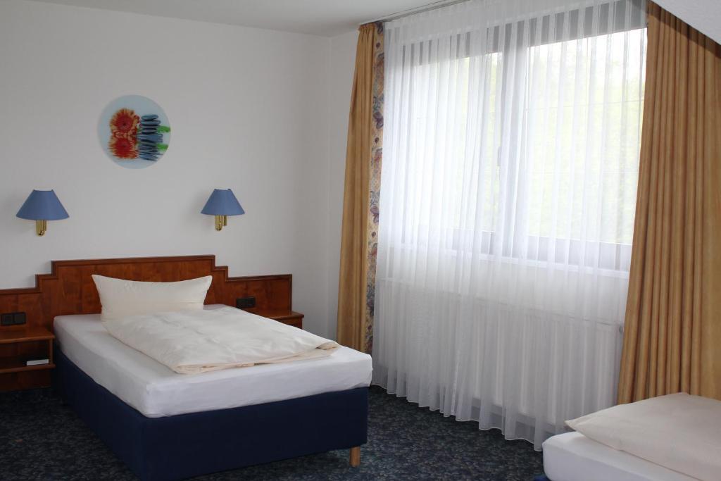 Standard Single Room,1214208316:JPEG